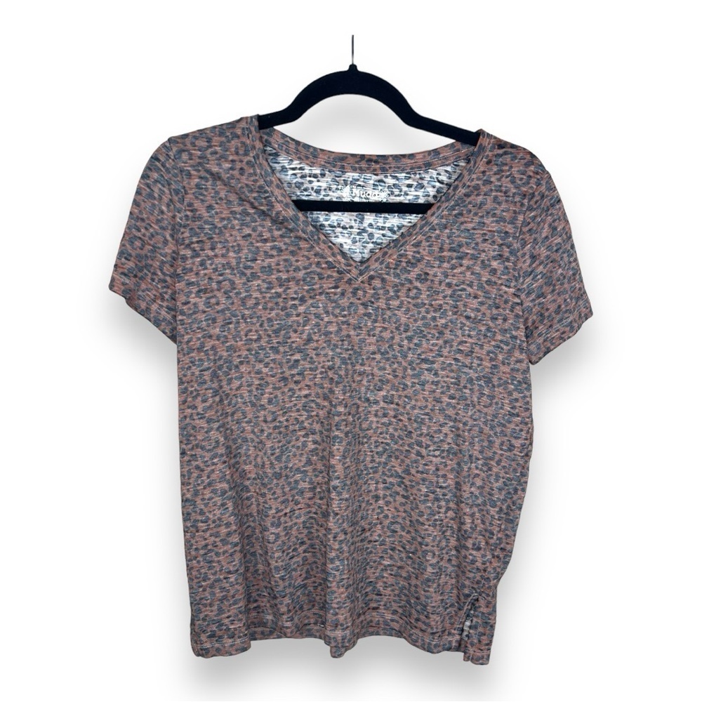 SMALL MUDD BRICK RED ANIMAL PRINT TEE VNECK CASUAL LEOPARD STRETCH